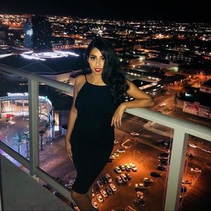 Soprano XS black dress